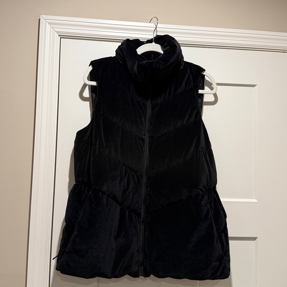 Athleta Dark Quilted Vest - Velvet